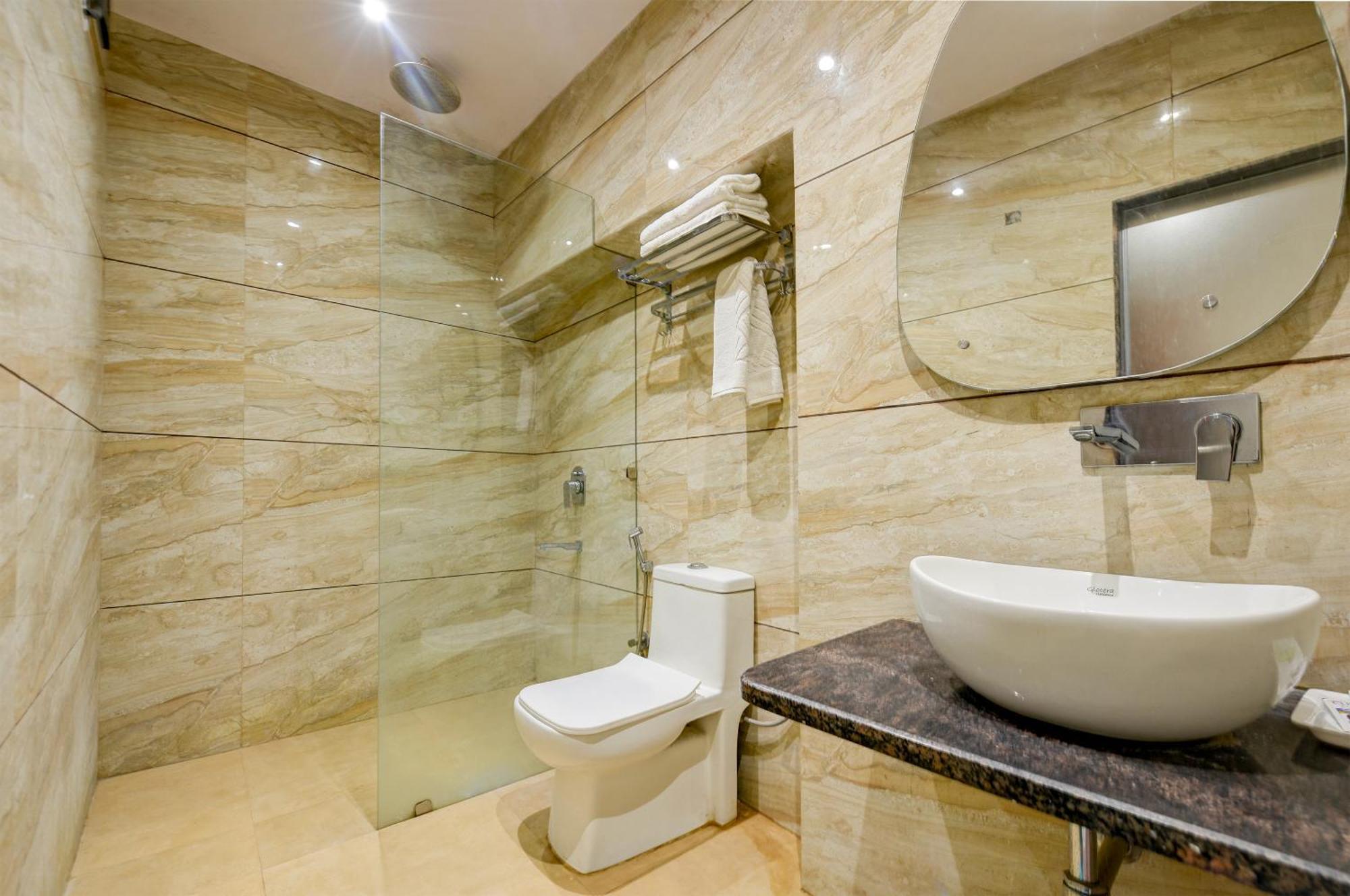 The Pearl Plaza Hotel In City Centre - Near New Delhi Railway Station Екстериор снимка