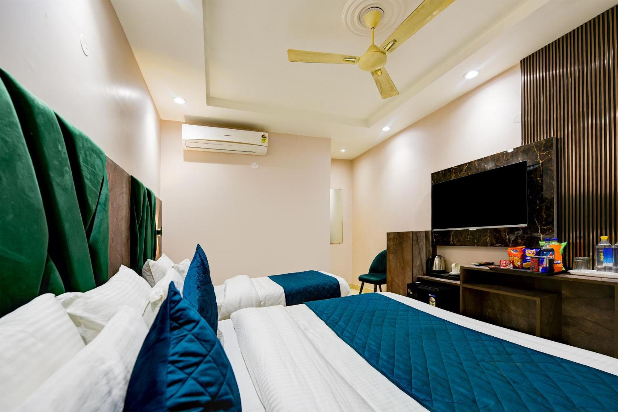 The Pearl Plaza Hotel In City Centre - Near New Delhi Railway Station Екстериор снимка