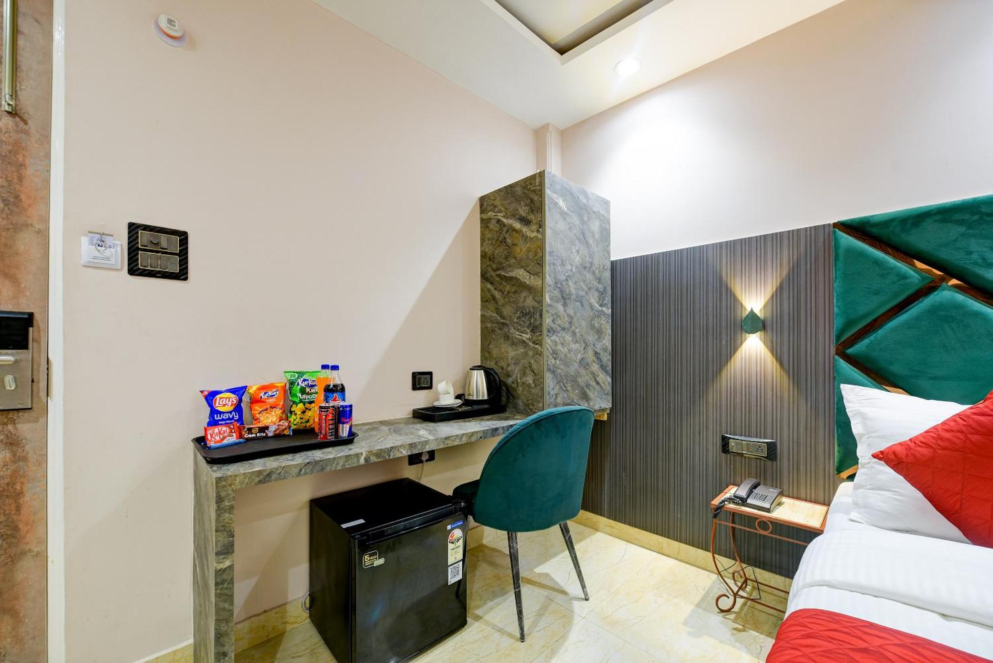 The Pearl Plaza Hotel In City Centre - Near New Delhi Railway Station Екстериор снимка