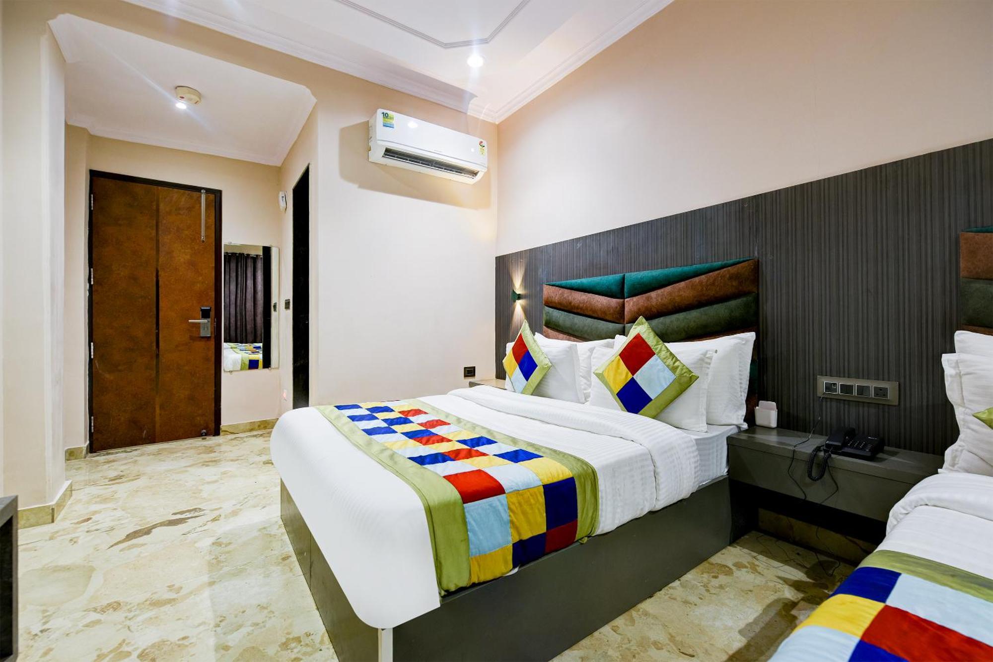 The Pearl Plaza Hotel In City Centre - Near New Delhi Railway Station Екстериор снимка